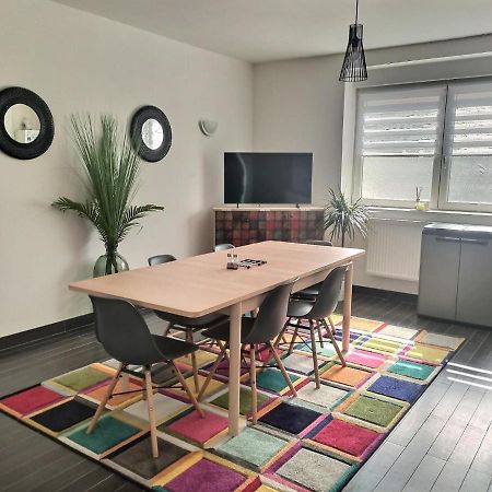 Chambre Privee 23M - Canape Lit - Wifi - Appart 120M Woippy Bagian luar foto